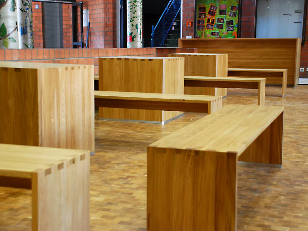 Tischlerei für Möbel in Halle Westf., Möbel für Schulmensa
